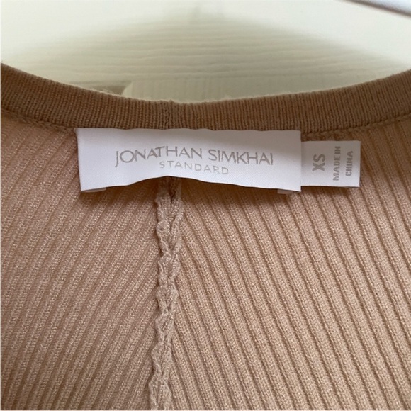 Elegant Cream Women's Crop Top - Picture 6 of 9